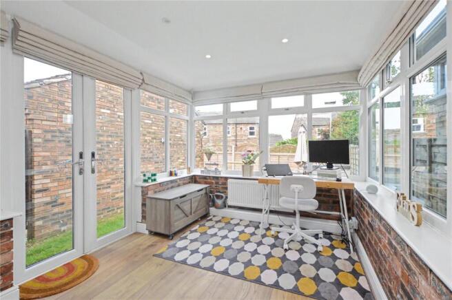 3 bed Semi-Detached for sale Image 9