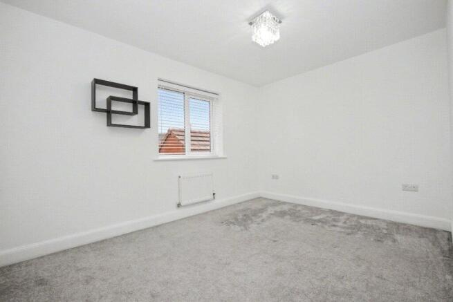 4 bed Detached for sale Image 10