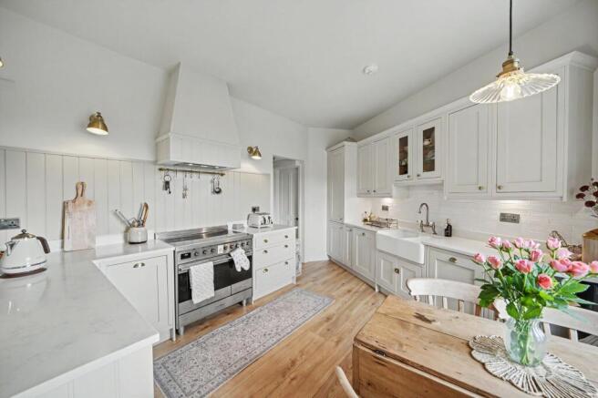 3 bed Cottage for sale Image 8