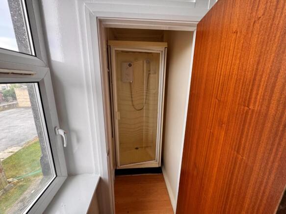 1 bed Flat to rent Image 6