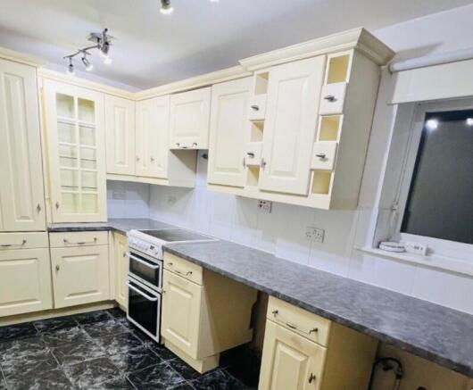 Kitchen  Medium  T202604091506.jpg