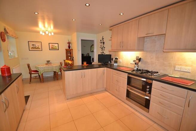 Kitchen/Breakfast Room