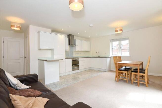 Kitchen/Dining Area