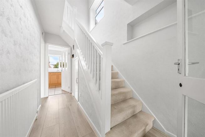 3 bed Semi-Detached for sale Image 4