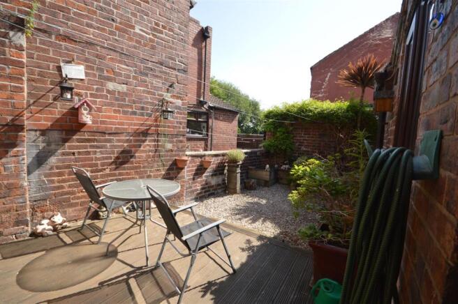 3 bed Terraced for sale Image 12