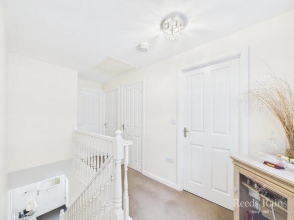 4 bed Detached for sale Image 12