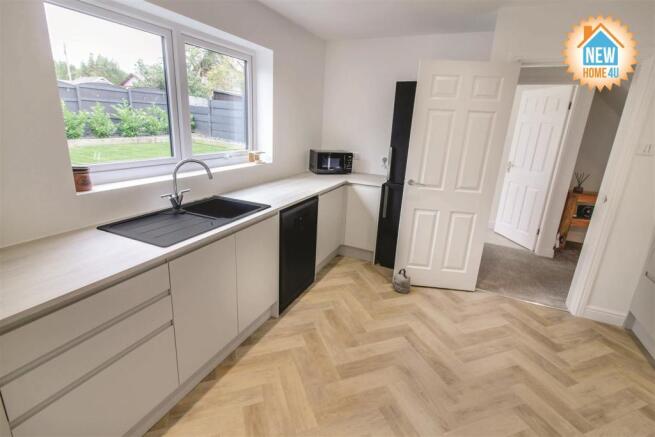 KITCHEN: