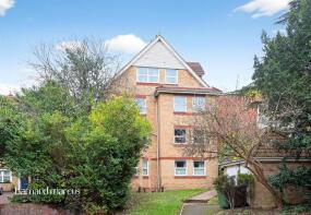 Flat 14, 111 Clare Lodge, Brighton Road, Sutton SM2 5SF