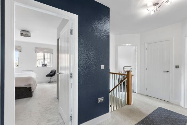 4 bed Detached for sale Image 12