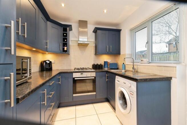 3 bed Semi-Detached for sale Image 5