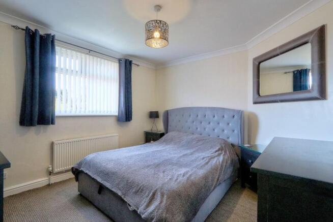 3 bed Semi-Detached for sale Image 9