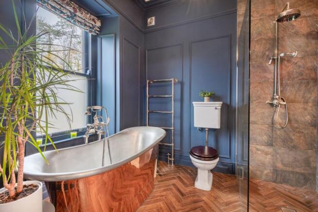 Bedroom one ensuite