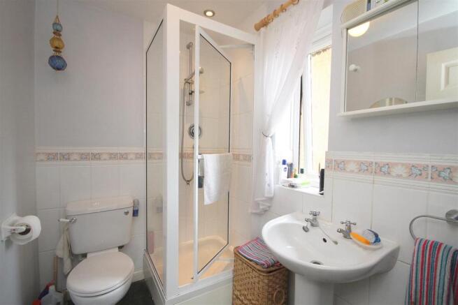 ensuite.JPG