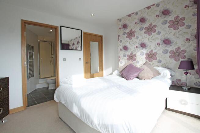 2 bed Duplex to rent Image 9