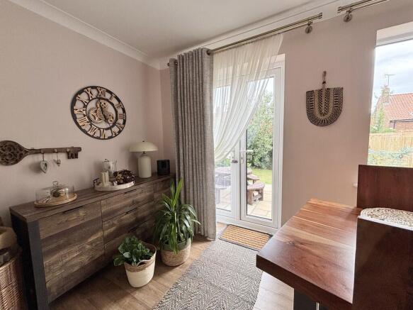2 bed Semi-Detached Bungalow for sale Image 8