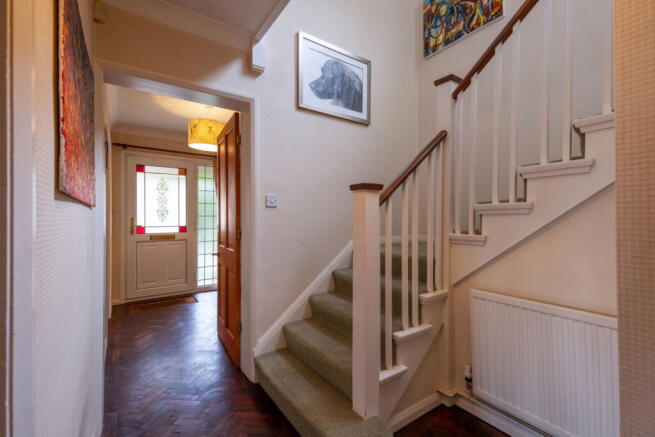 4 bed Detached for sale Image 9