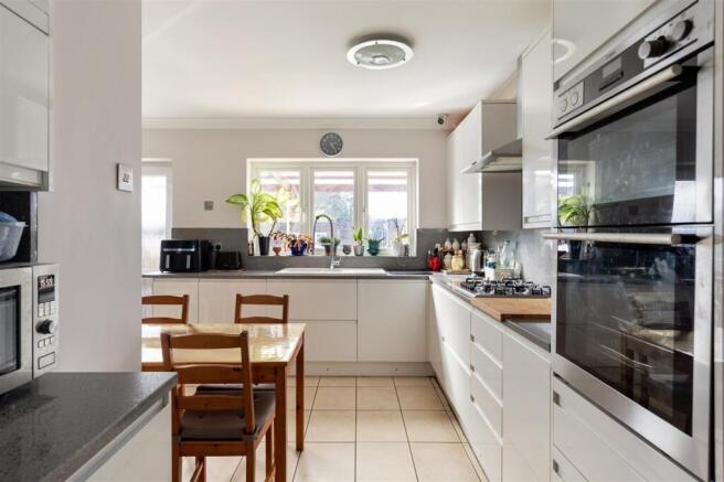 Ainslie Wood Gardens, E4