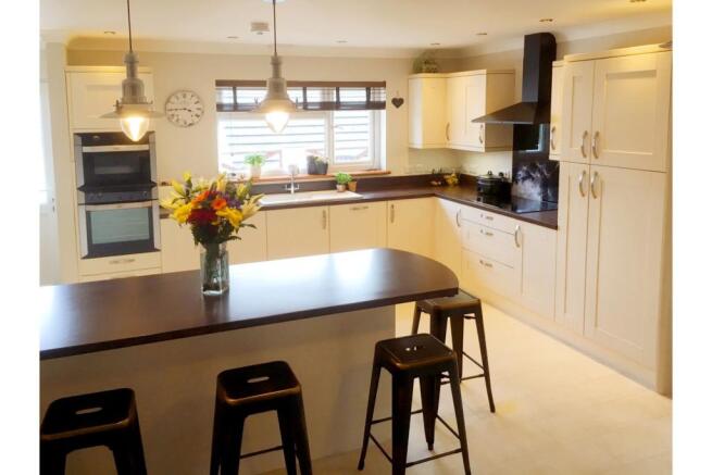 Kitchen/Breakfast