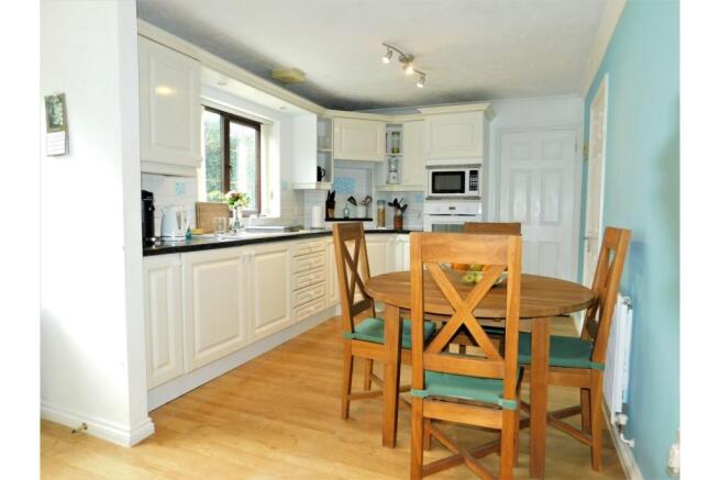Kitchen/Breakfast