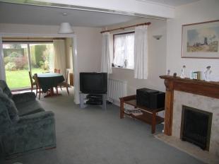 Through/lounge