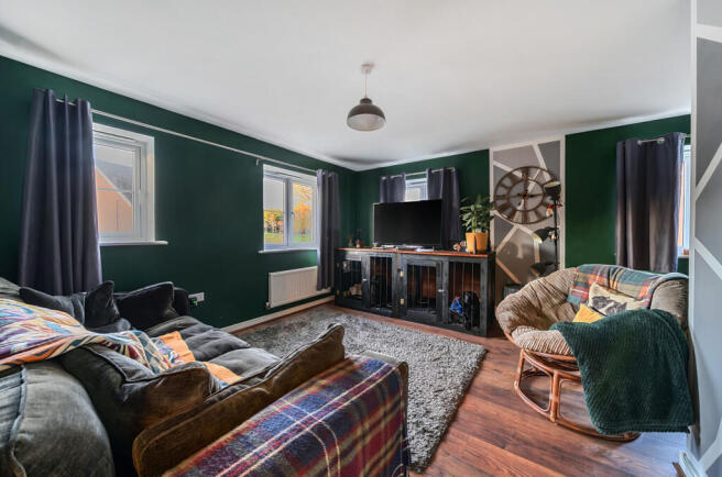 1383194-9-692411f...