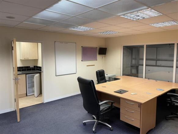 Photo 21-10-2025, 14 30 34.jpg