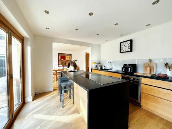 Kitchen/Dining Room