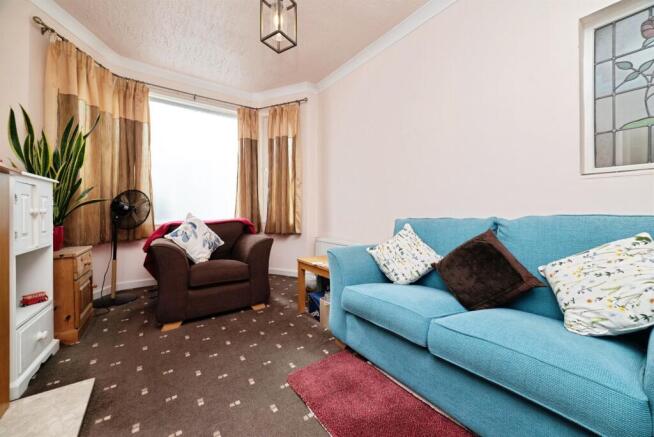 3 bed Semi-Detached Bungalow for sale Image 5