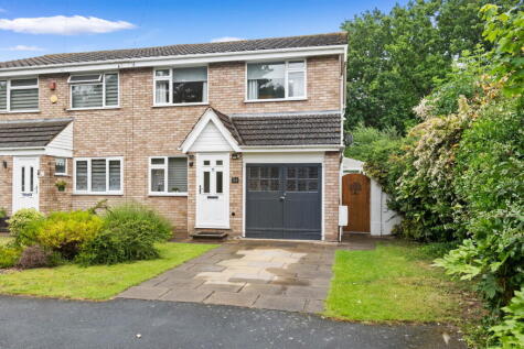 54 Kenwood Avenue, Worcester. WR4 9BL