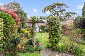 Bow Cottage, High Street, Littlehampton BN16 4AG
