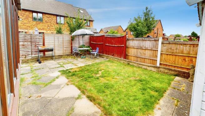 2 bed Semi-Detached Bungalow for sale Image 11