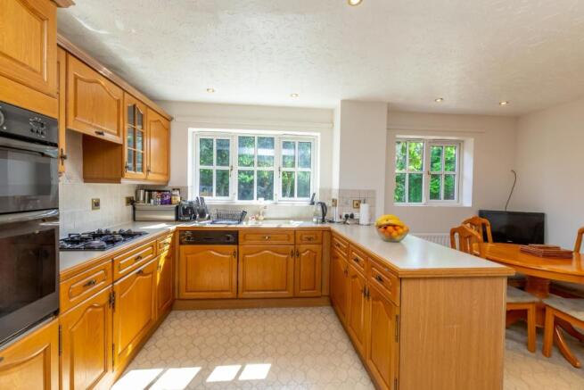 Kitchen/breakfast ro