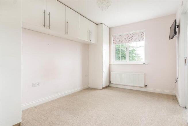 4 bed Town House for sale Image 12