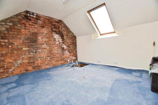 2 bed Terraced for sale Image 5