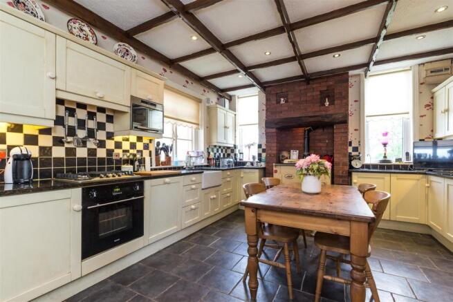 Kitchen/Breakfast