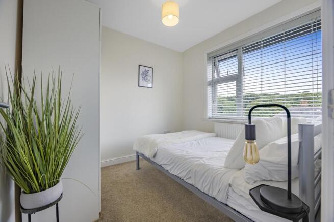 3 bed Semi-Detached for sale Image 10