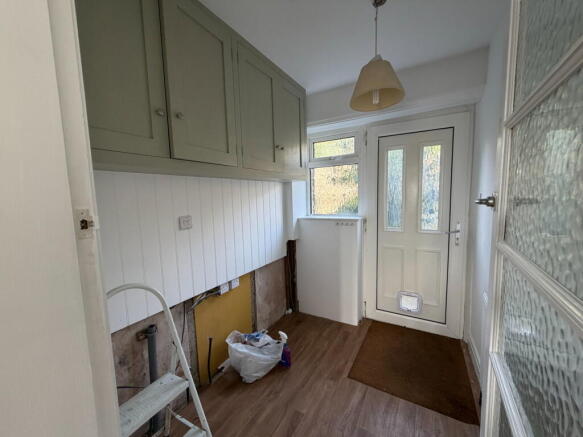3 bed Terraced to rent Image 6