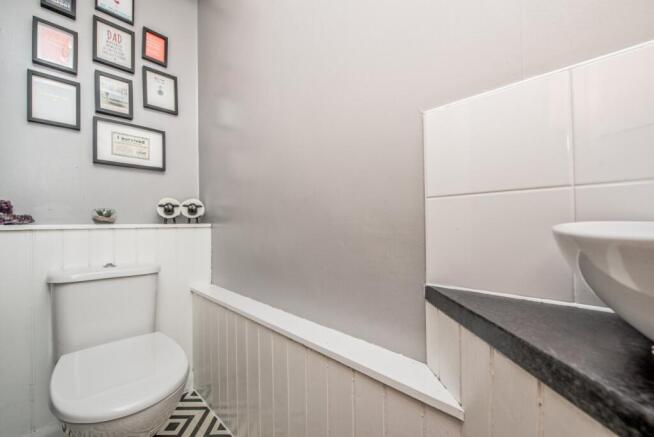 3 bed Semi-Detached for sale Image 11