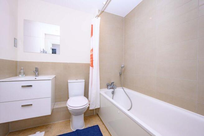 Brooklyn House, Bessemer Road, Welwyn Garden City photo 4