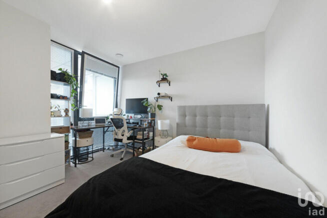 Photo 12