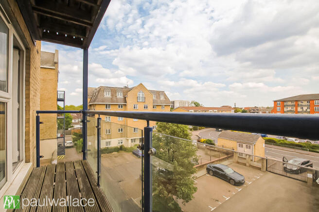 Clarence Lodge, Taverners Way, Hoddesdon photo 4