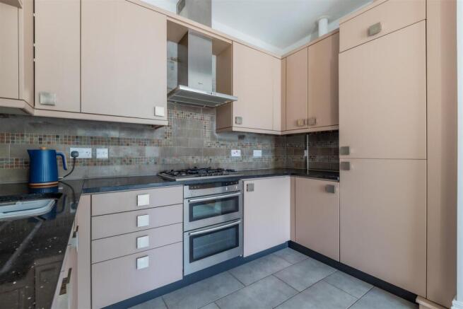 11 Glan Y Llyn Apartments-3.jpg