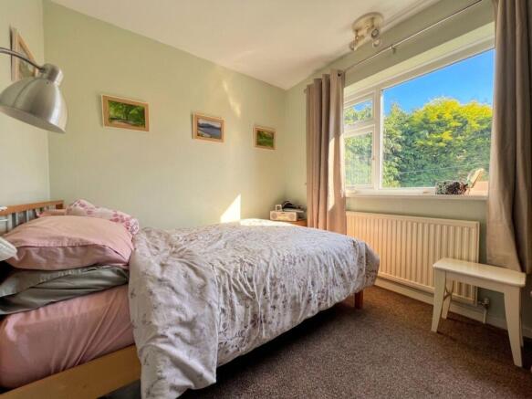 2 bed Semi-Detached Bungalow for sale Image 8