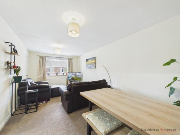 2 bed Semi-Detached Bungalow for sale Image 5