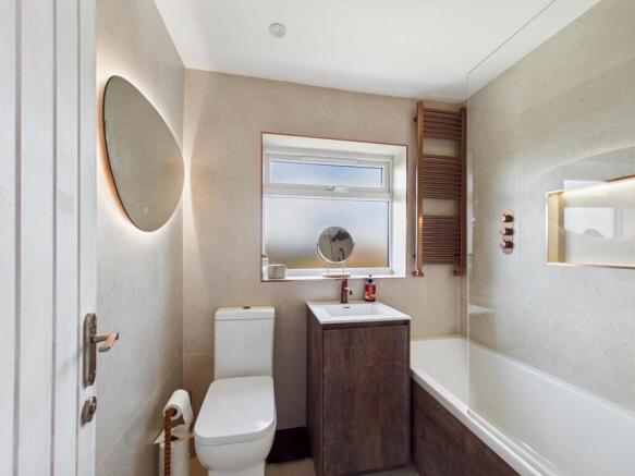 3 bed Semi-Detached for sale Image 7
