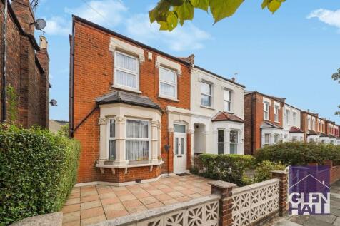 Westbury Road, London, N11