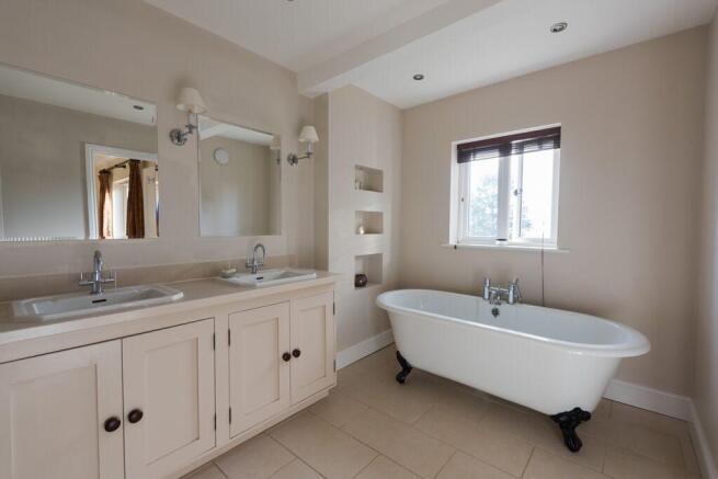 Family Bathroom.