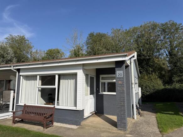 Broadland Holiday Park (3).jpg