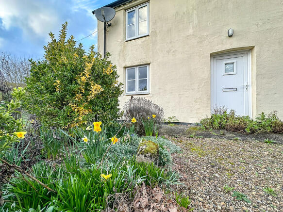 External front (4...
