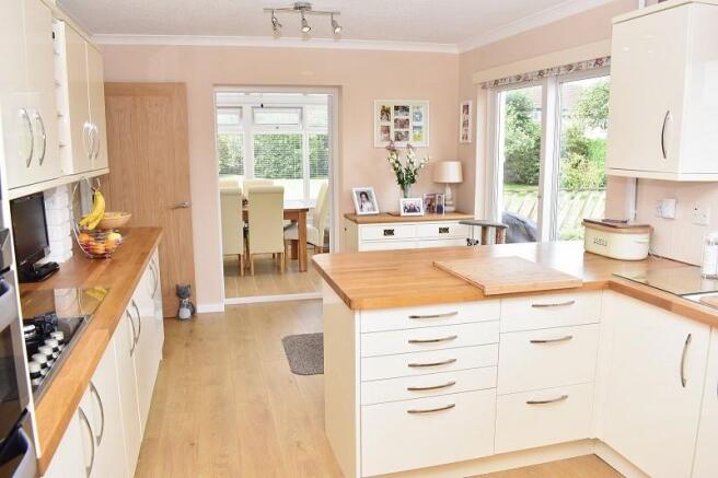 Kitchen / breakfast room / part conservatory